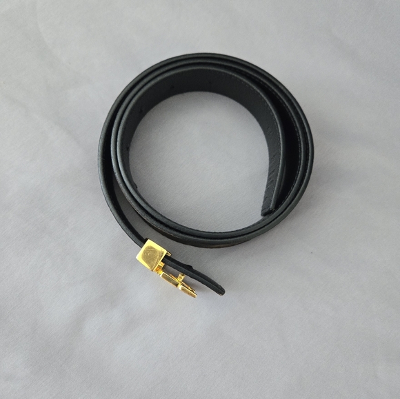 Louis vuitton women's belt - Picture 2 of 12